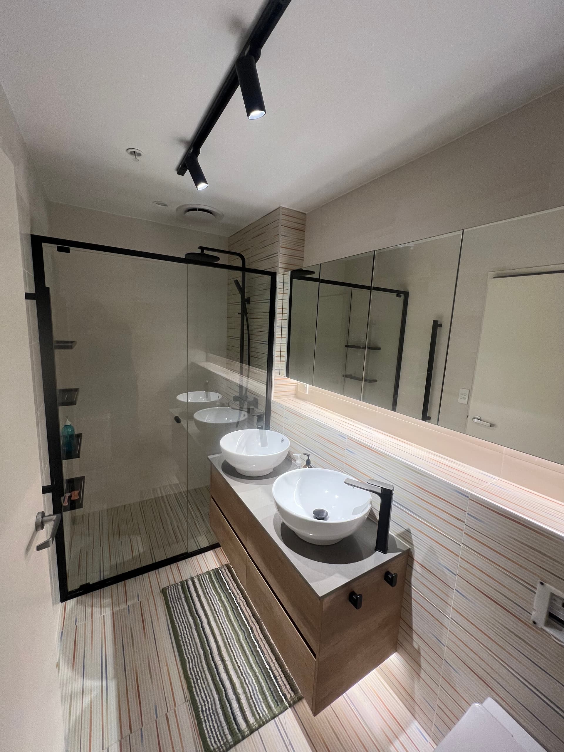 Dual sink bathroom renovation