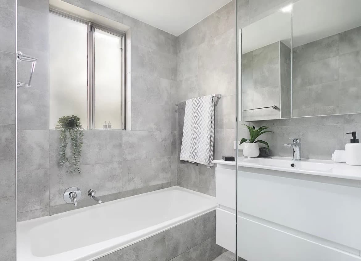 Modern Bathroom renovation in Woollahra